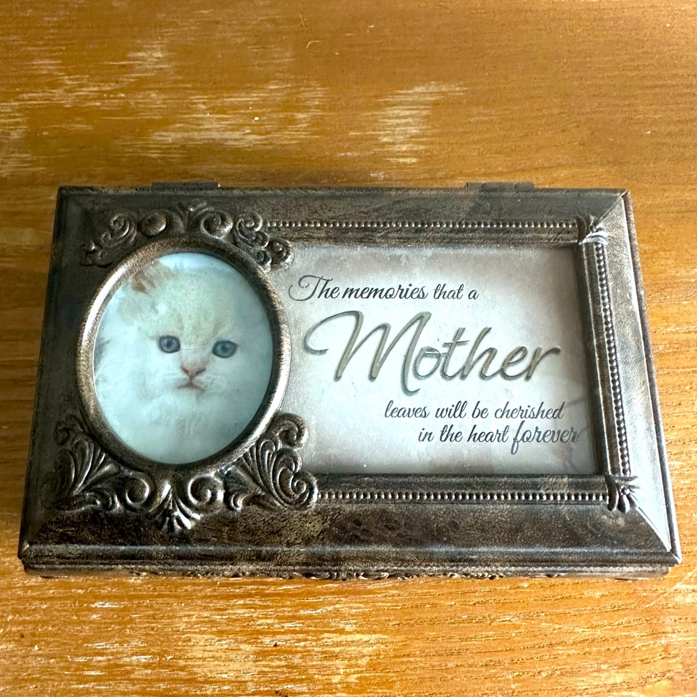 Mother music box